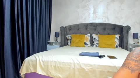 Snapshot of nicepussyfuckk18 chatting on November 20, 8:03 am Sophie online show from November 20, 8:03 am