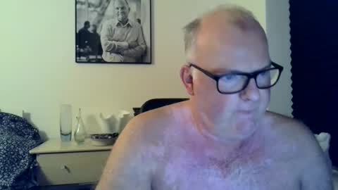 Snapshot of nicexxdane chatting on December 7, 5:37 am nicexxdane online show from December 7, 5:37 am