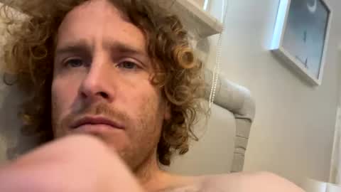 nicholas1988888888 online show from December 10, 9:11 pm