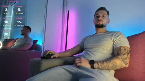 Snapshot of nicholassx chatting on March 3, 3:29 pm Nicholassx online show from March 3, 3:29 pm