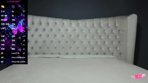 Nichole online show from September 23, 11:02 am