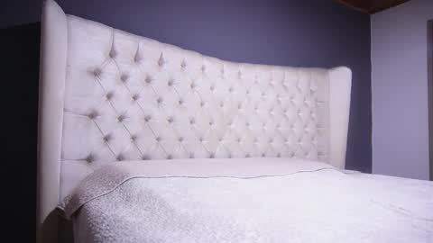 Nichole online show from October 18, 11:11 am