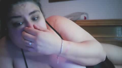 Nicholle online show from January 16, 1:16 am