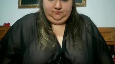Nicholle online show from April 29, 9:43 pm