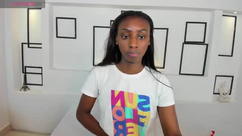 Nichol Scully online show from December 19, 7:40 pm