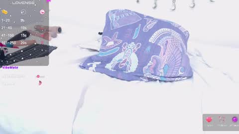 Nichol Scully online show from January 27, 1:59 am