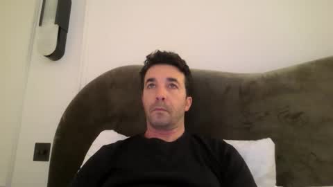 James online show from April 1, 8:39 pm