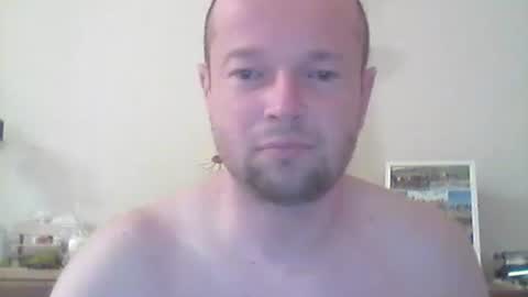 nick1990b online show from November 10, 6:40 pm