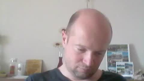 Snapshot of nick1990b chatting on April 1, 11:55 am nick1990b online show from April 1, 11:55 am