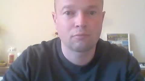 Snapshot of nick1990b chatting on April 7, 5:02 pm nick1990b online show from April 7, 5:02 pm