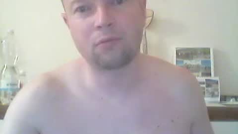 Snapshot of nick1990b chatting on April 9, 5:51 pm nick1990b online show from April 9, 5:51 pm
