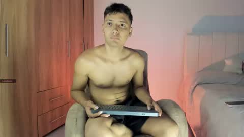 Snapshot of nick_1606 chatting on August 2, 5:55 pm nick online show from August 2, 5:55 pm