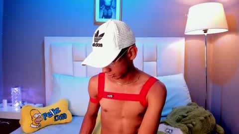 Nick online show from February 28, 9:27 pm