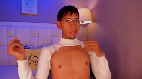 Snapshot of nick_collins20 chatting on July 5, 4:41 am Nick online show from July 5, 4:41 am