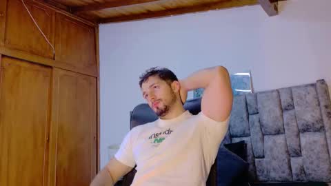 nick_moss_ online show from February 12, 11:05 am