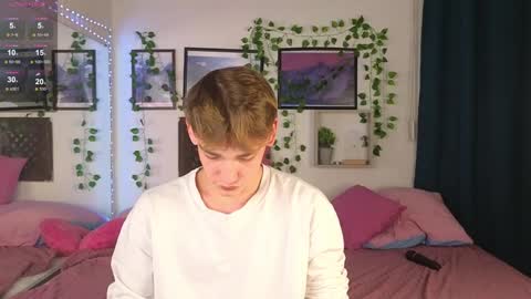 Snapshot of nick_win chatting on December 2, 12:18 pm Nick online show from December 2, 12:18 pm