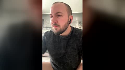 Julian online show from March 4, 10:10 am