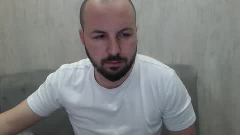 Julian online show from March 15, 11:33 pm