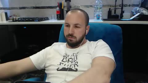 Julian online show from March 27, 10:20 pm