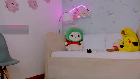 Nicolas online show from January 17, 6:44 pm