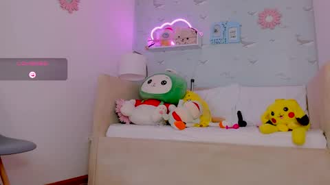 Nicolas online show from February 10, 6:24 pm