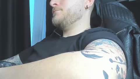 nicktattoomaster online show from April 10, 4:44 pm