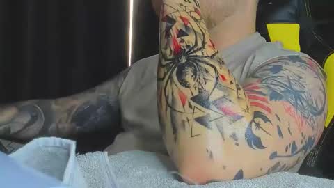 nicktattoomaster online show from May 17, 10:11 am