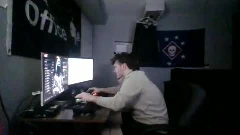 PLAYING COD online show from December 20, 1:25 am