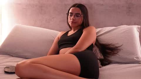 nicky and blake online show from March 26, 3:39 pm