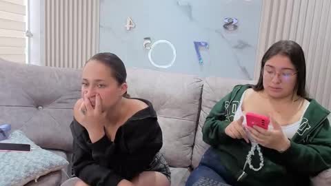 nicky_as online show from May 7, 2:00 pm