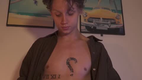 Snapshot of nicky_neal chatting on March 13, 11:33 pm Nicky Neal online show from March 13, 11:33 pm