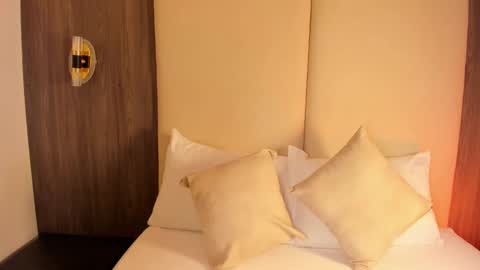 Snapshot of nicky_peyton chatting on February 25, 2:54 am Nicky online show from February 25, 2:54 am