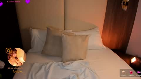 Snapshot of nicky_peyton chatting on March 29, 2:55 am Nicky online show from March 29, 2:55 am