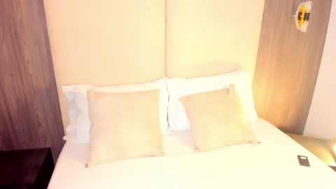 Snapshot of nicky_peyton chatting on April 2, 2:42 am Nicky online show from April 2, 2:42 am