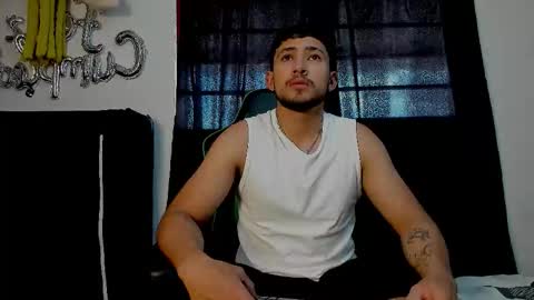 Snapshot of nicky_vance chatting on November 17, 8:14 pm nicky online show from November 17, 8:14 pm