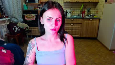 Nicky Weekends online show from January 12, 1:53 am