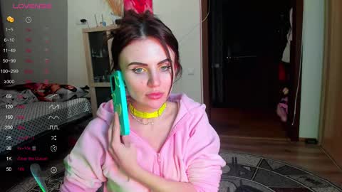 Nicky Weekends online show from February 21, 5:53 pm