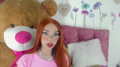 Nicky online show from February 9, 9:39 pm