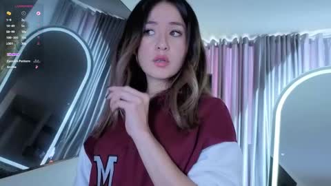 Nicky online show from September 19, 6:19 pm