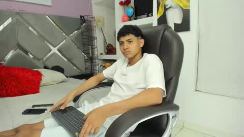 NICO online show from March 22, 7:28 pm