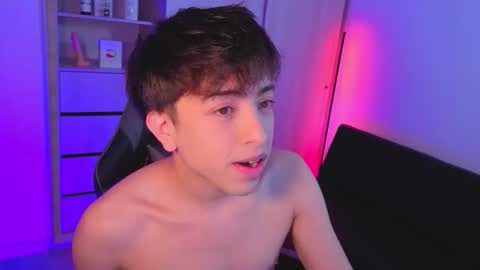 Nicolas online show from October 6, 8:17 pm