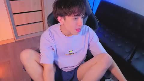 Nicolas online show from October 15, 8:09 pm