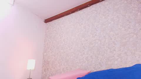 Nicol online show from September 17, 7:15 pm