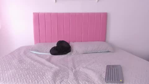 Snapshot of nicol_fury chatting on March 14, 8:14 pm Nicol online show from March 14, 8:14 pm