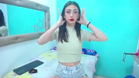 nicol_grey1302 online show from February 4, 2:39 am