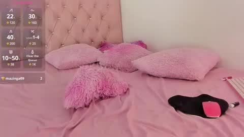 Snapshot of nicol_rosee chatting on February 25, 10:39 pm SOFIA online show from February 25, 10:39 pm