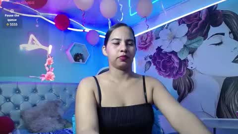 nicol_ross19 online show from February 24, 2:20 am