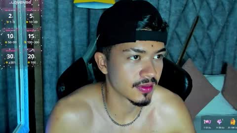 Snapshot of nicolaikarav chatting on February 12, 12:11 pm Nicolai online show from February 12, 12:11 pm