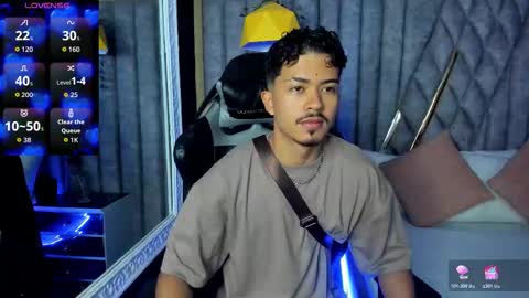 Snapshot of nicolaikarav chatting on February 22, 11:42 am Nicolai online show from February 22, 11:42 am