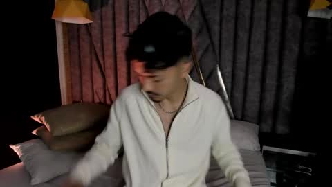 Snapshot of nicolaikarav chatting on March 28, 12:05 pm Nicolai online show from March 28, 12:05 pm